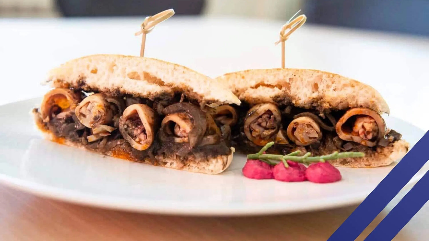 Mollete de Chipirones en su tinta - La Tienda de las Conservas