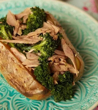 Patata con brocoli y atún - La Tienda de las Conservas