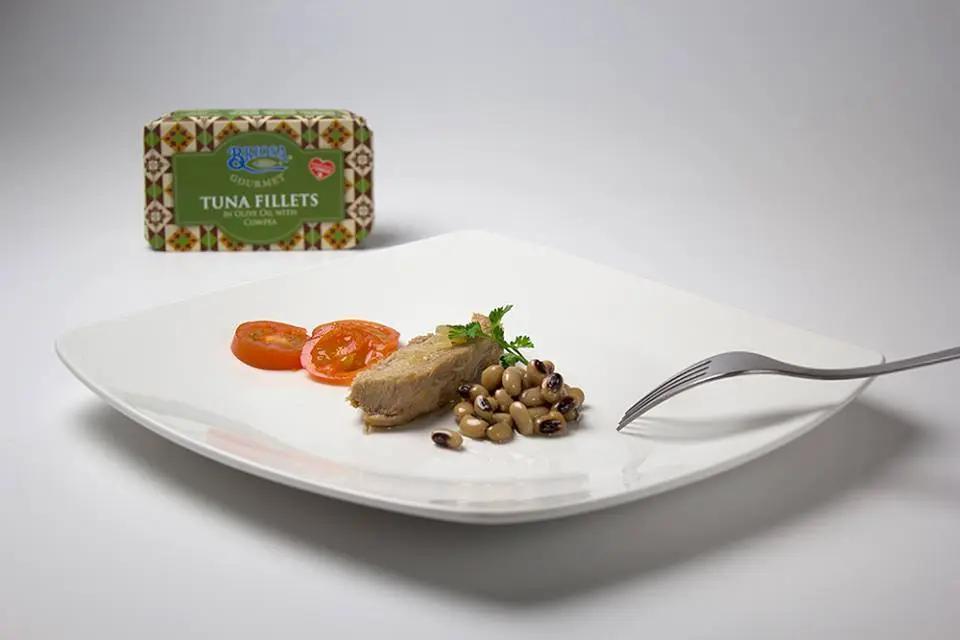Lomos de atún en aceite de oliva con garbanzos | Briosa Gourmet Briosa Gourmet