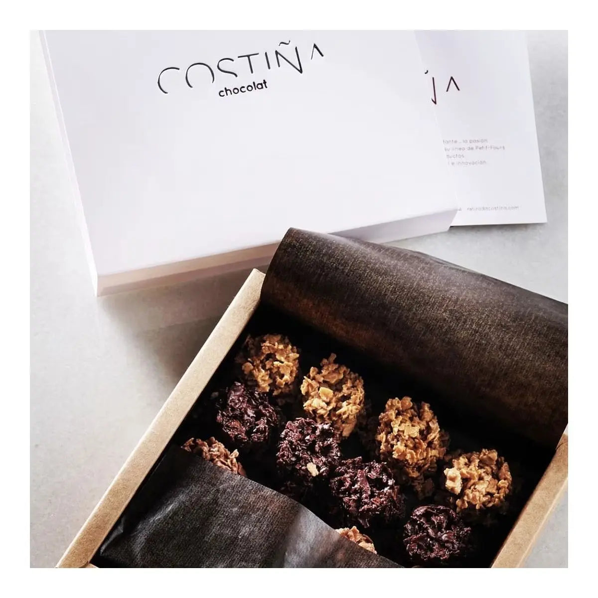 bombones de chocolate Restaurante A CostiñaCaja_Abierta